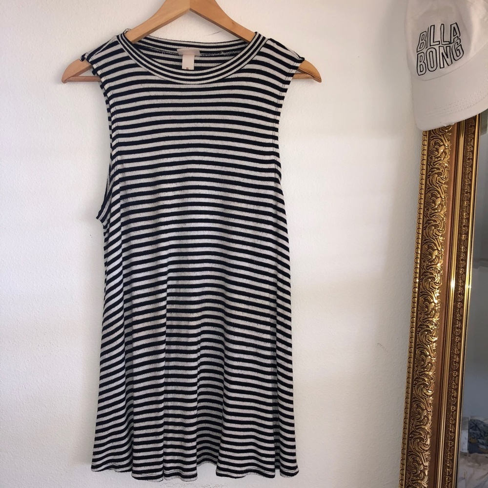 Black and white stripes tank top